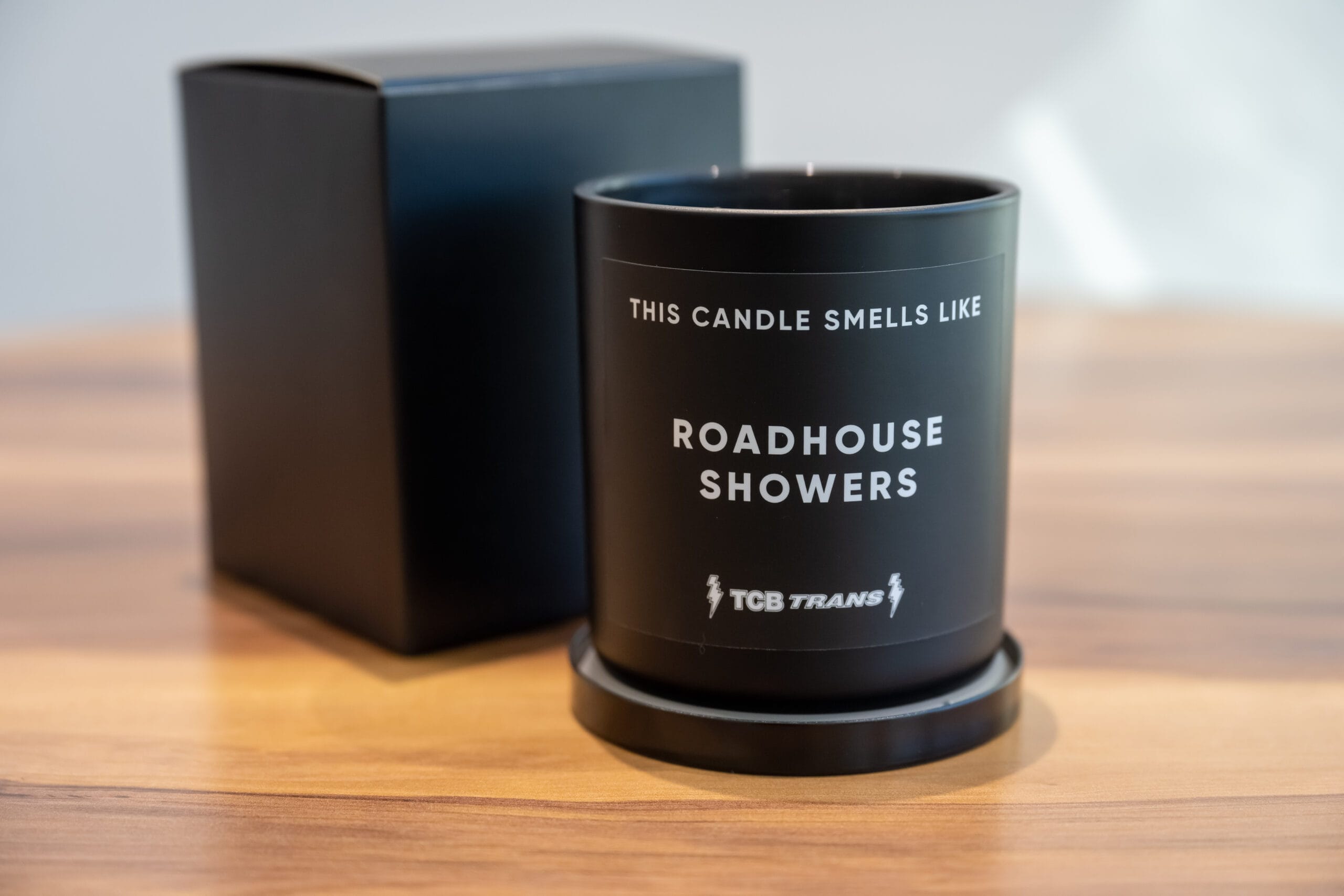Roadhouse Showers candle -Large